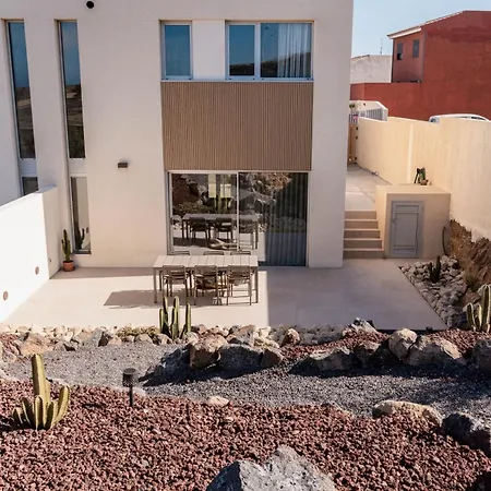 La Majuda Heated Pool 2 Min Walk Holiday home *